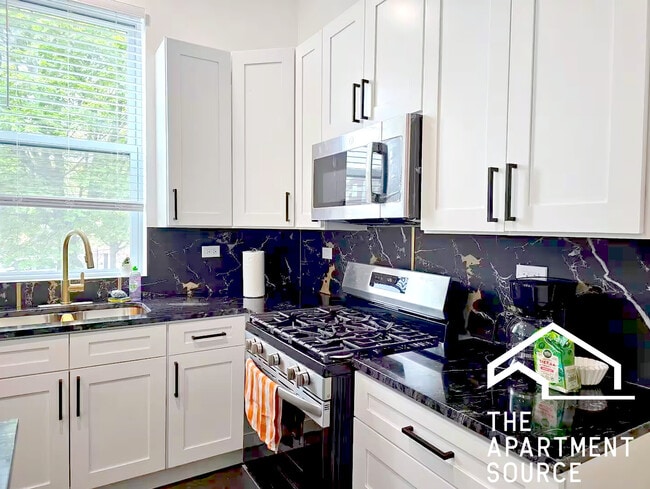 2937 W Jackson Blvd unit 1, Chicago, IL 60612 - photo 2