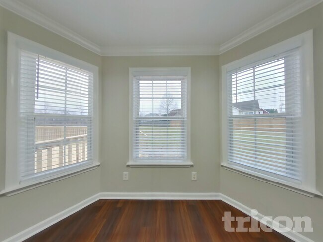 1007 Golf View Way, Spring Hill, TN 37174 - photo 4