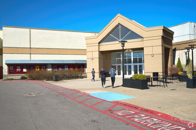 The Grad Central Mall in Vienna offers a wide variety of retail options.