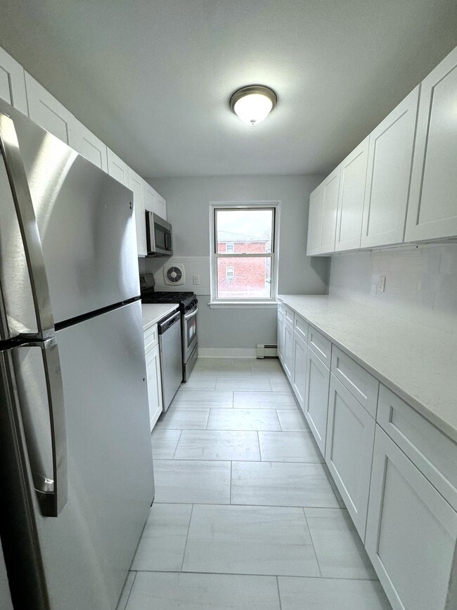 658 Palisade Ave, Cliffside Park, NJ 07010