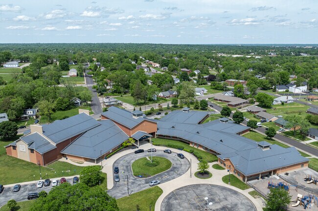 Wogaman Middle School has a student to teacher ratio of 10 to 1.