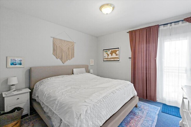 1345 W Walton St unit 1, Chicago, IL 60642 - photo 5