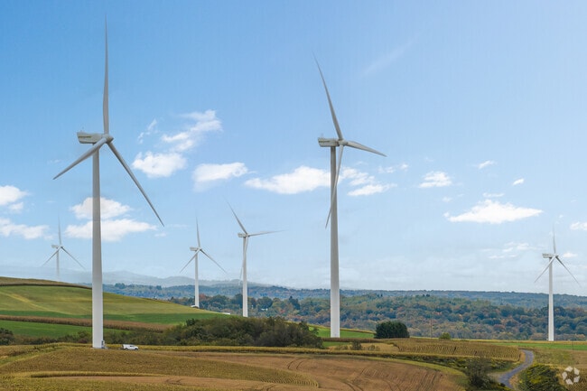 There are many wind turbines located throughout East Carroll.