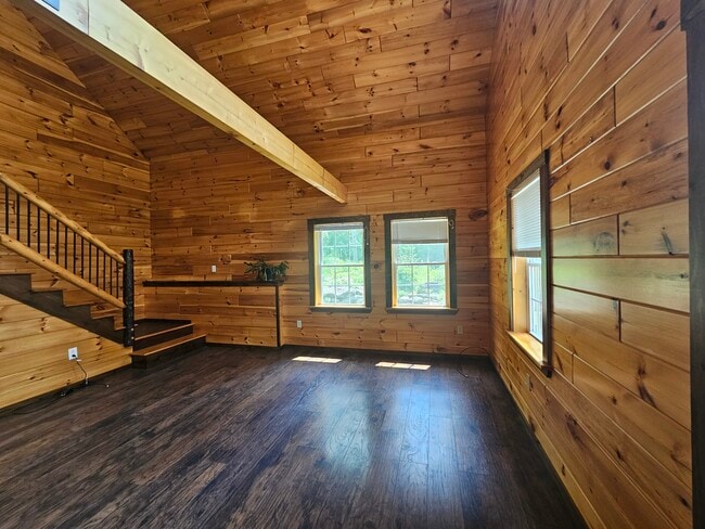 2058 E Clarendon Rd, Clarendon, VT 05759 - photo 6