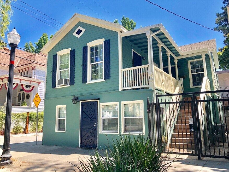 517 13th St unit C, Sacramento, CA 95814 - photo 1