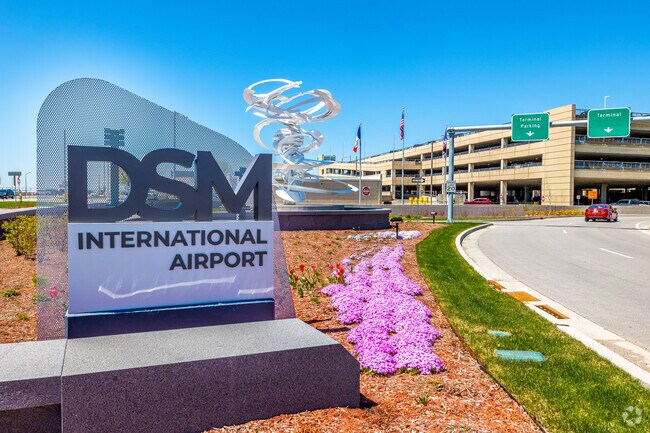 Des Moines International Airport is the jumping off point for all flights from Des Moines.