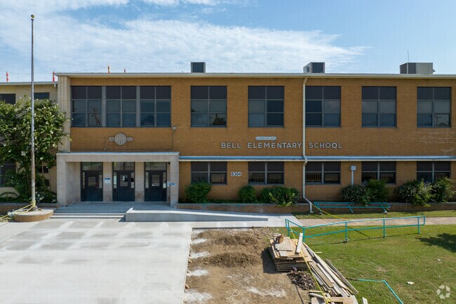 Bell Elementary serves kids ages pre-K-5th grade.