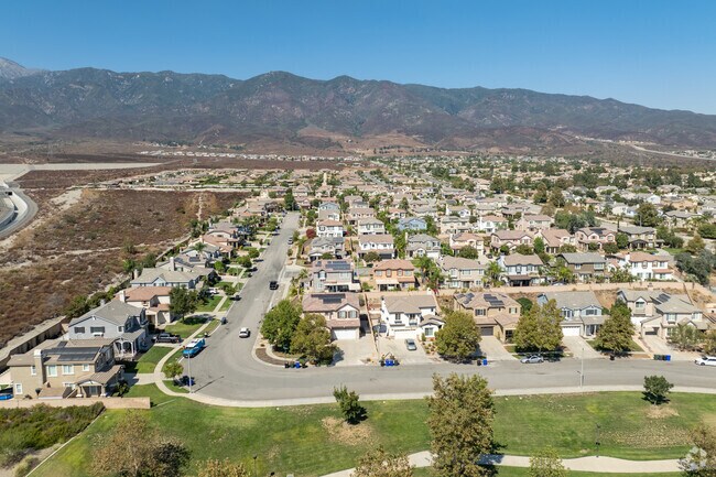 Etiwanda has great views and trails all within the neighborhood.