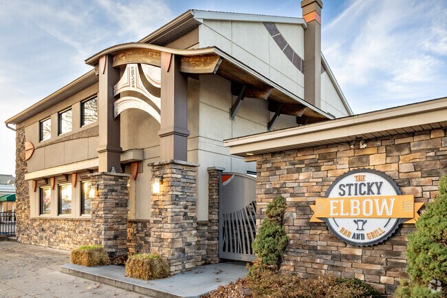 Grab a bite to eat at the Sticky Elbow in Washington.