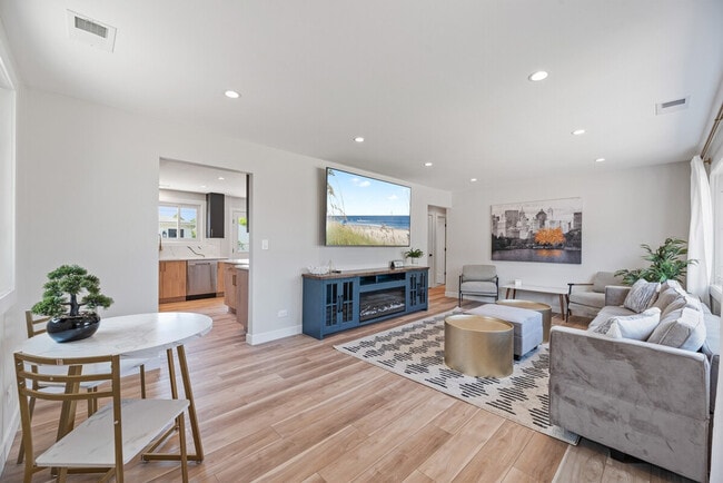 1023 S Wolf Rd unit ID1032513P, Des Plaines, IL 60016 - photo 2