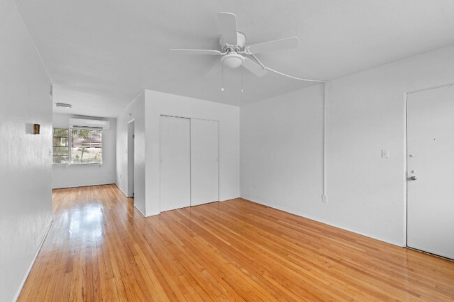 306 Lakeview St unit 405, Orlando, FL 32804 - photo 3