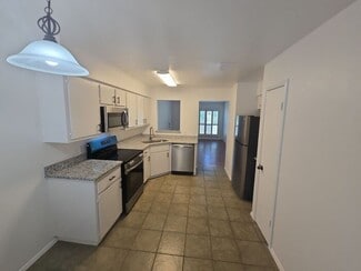 1104 Columbia Ave, San Marcos, TX 78666