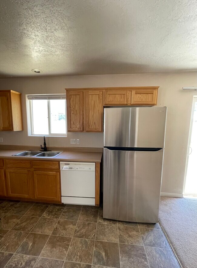 703 W 1225 N, Cedar City, UT 84721 - photo 3