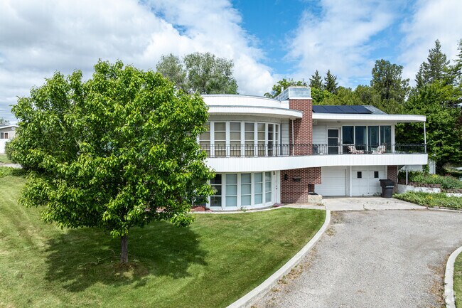 There are many historic homes to be found in Tremonton.