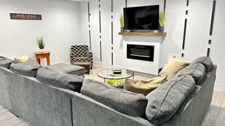 2393 Highpoint Rd, Snellville, GA 30078