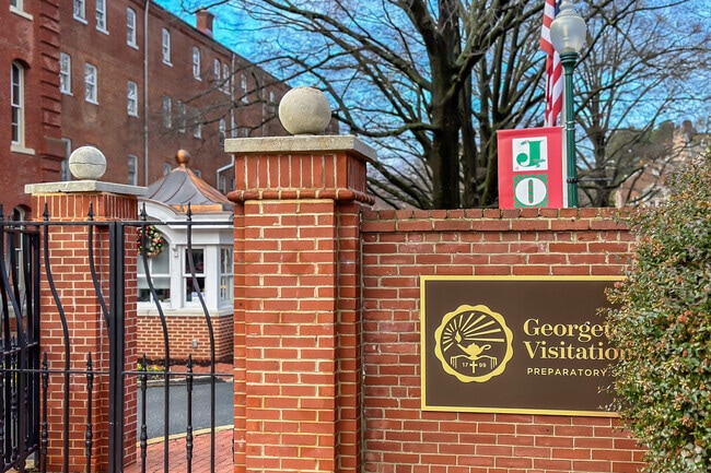 Sign for Georgetown Visitation Preparatory School