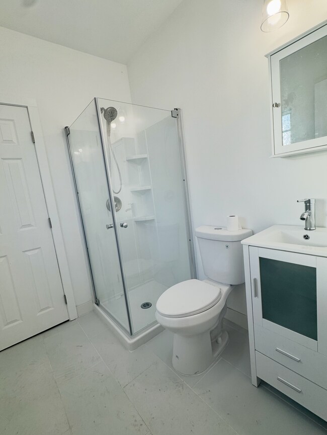 3048 Guirado St unit Back House, Los Angeles, CA 90023 - photo 4