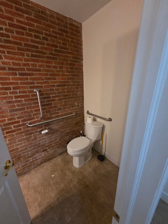 806 13th St, Altoona, PA 16602 - photo 6