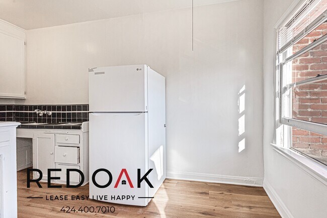 516 S St Andrews Place unit 209, Los Angeles, CA 90020 - photo 6