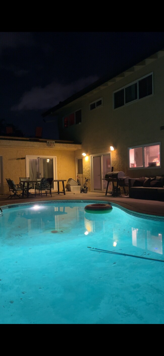 9640 Royalton Dr, Beverly Hills, CA 90210 - photo 2