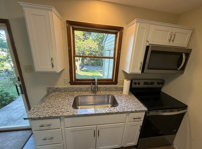 Large new farmhouse sink