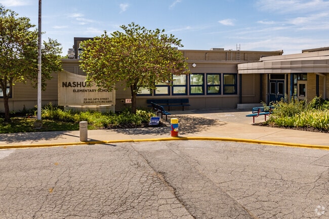 Nashua Elementary School offers a great environment for your child to excel.