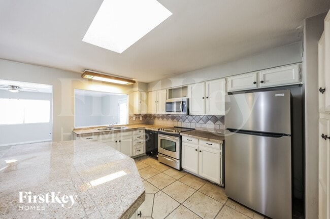 17834 N 33rd Dr, Phoenix, AZ 85053 - photo 5