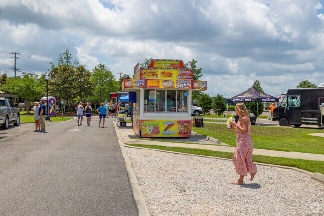 Food Truck Fridays is definitely a thing in Semmes, AL near Fire Tower neighborhood.