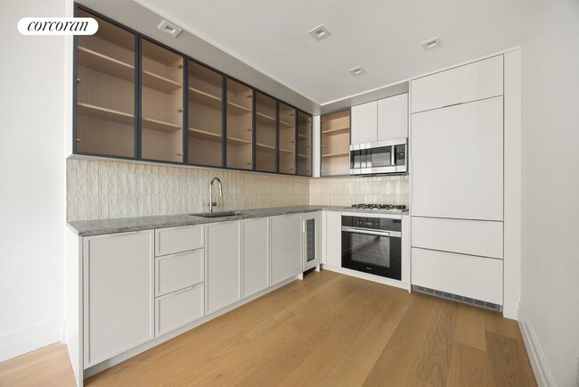 222 LES Tower + Lofts, New York, NY 10002 - photo 2