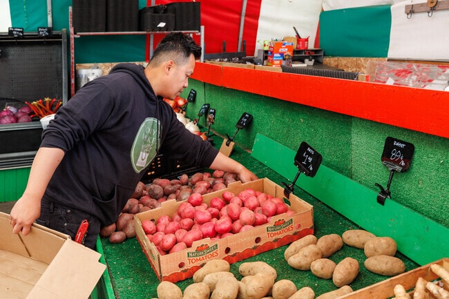 Roxhill residents can shop for local and fresh produce at Tony's Market.