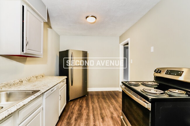 1032 Sale Ave, Louisville, KY 40215 - photo 3