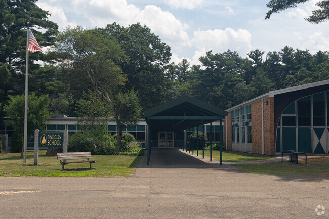 Pine Glen Elementary School front entrance in Mill Pond.