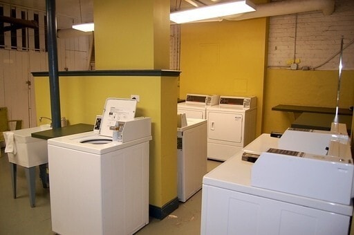 1639 W Touhy Ave unit 21-2S, Chicago, IL 60626 - photo 6