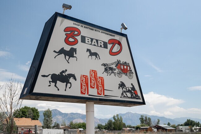 Local shops cluster near the I-15 interchange in Farr West.
