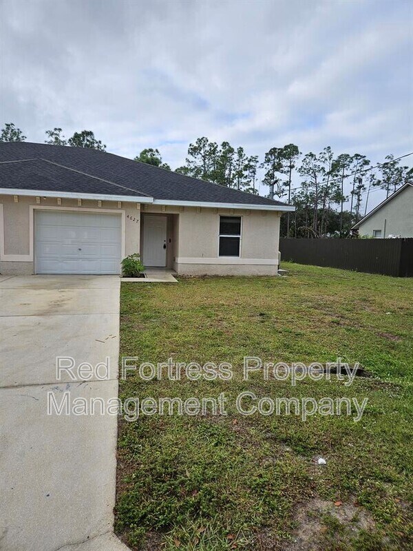 4627 28th St SW, Lehigh Acres, FL 33973