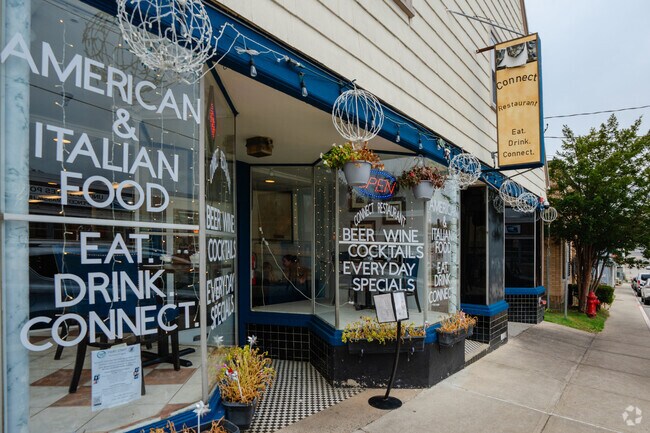 Enjoy a lovely meal at Customs Restaurant in the town of Spencer