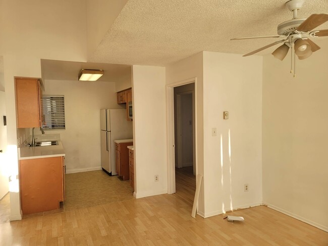 10521 National Blvd unit 10521 National Blvd, Los Angeles, CA 90034 - photo 3