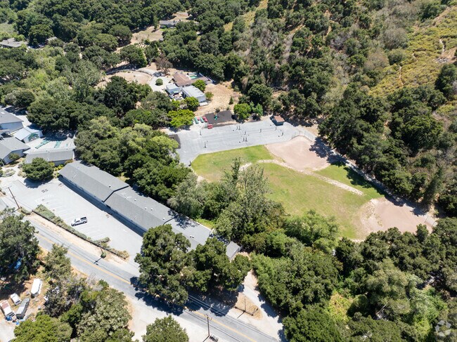 Discover top-notch education at Washington Elementary in Corral de Tierra.