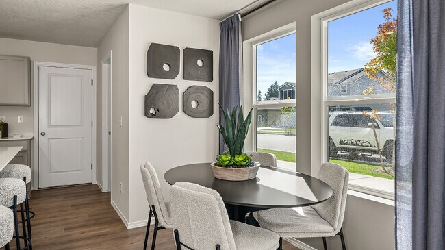 87 E Burdock Loop unit 36040359, Hayden, ID 83835 - photo 5