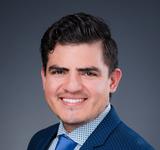 Agent Photo