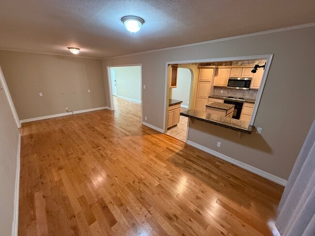 8618 Baltimore Dr unit 102A, Dallas, TX 75225 - photo 5