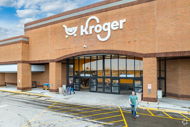 Many residents of Deer creek buy their groceries at Kroger located in Worthington Woods Center.