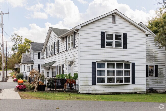 Lafayette has many classic Colonial-style homes.