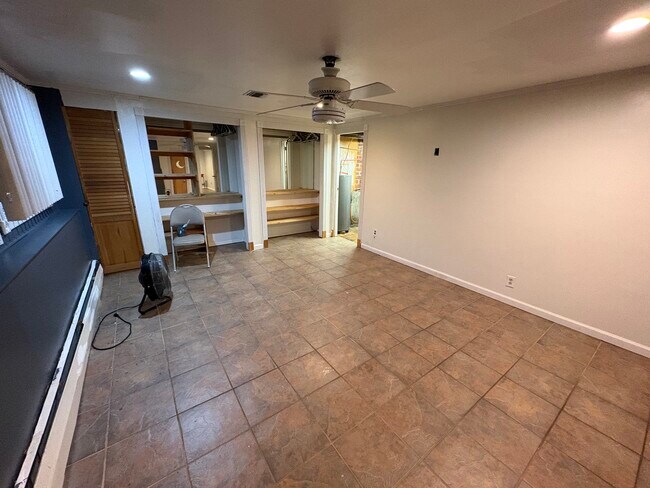 28 Clearview Dr unit 1, Wyandanch, NY 11798 - photo 3