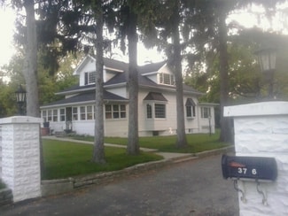 3746 Fairview Ave, Downers Grove, IL 60515