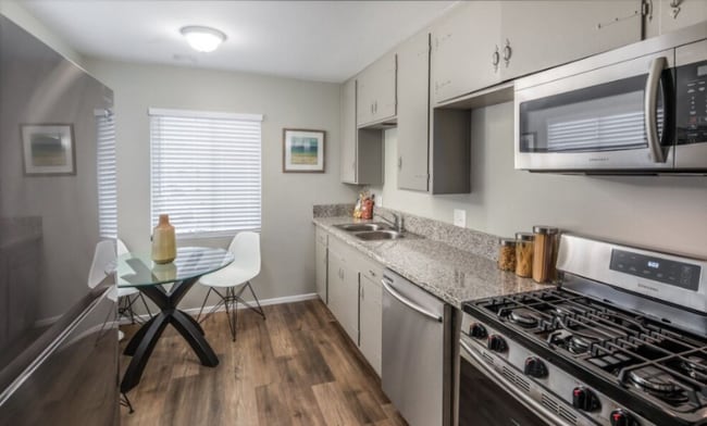 4461 Menlo Ave, San Diego, CA 92115 - photo 2