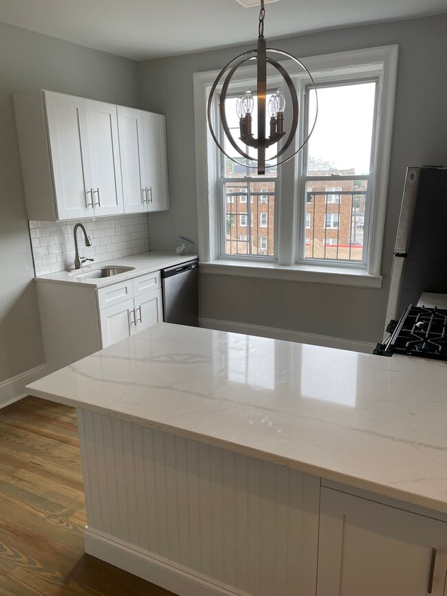 Venice Court, Ridgefield Park, NJ 07660 - photo 4