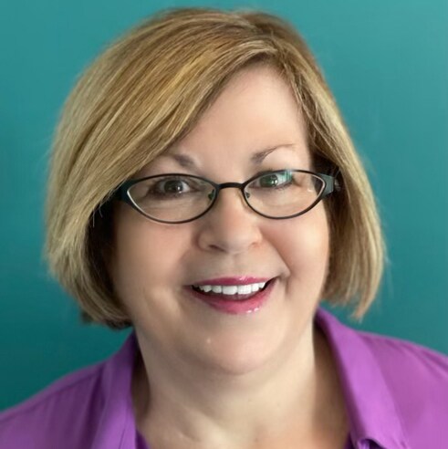 Danelle Karvois