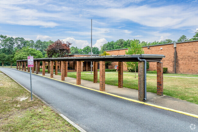 The entrance to Three Chopt Elementary School.