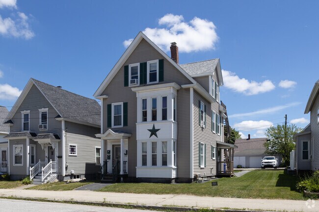This 3-family home is one of many styles found in Somerville.